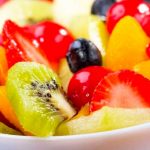 ¿Qué tan dañino es comer fruta antes de ir a dormir?