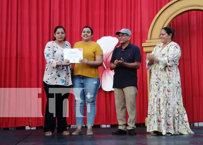 Foto: ¡Verdaderas Guerreras! Granada, Boaco y Ometepe realizan homenaje a las "Madrecitas" / TN8