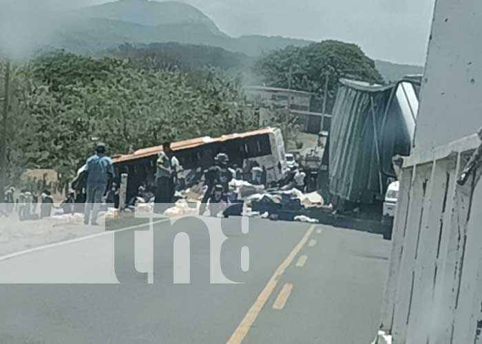Foto: Fuerte accidente en carretera entre Boaco y Juigalpa, Chontales / TN8