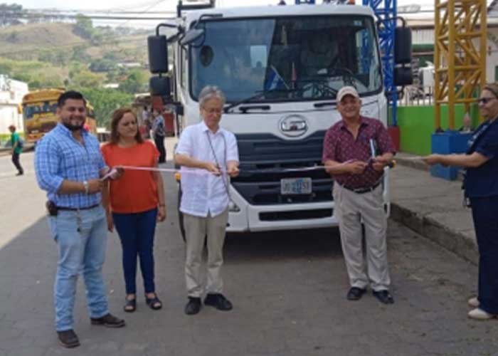 Alcaldía de Yalí en Jinotega recibe camión compactador de desechos sólidos