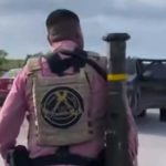 Foto: Presunto miembro de Cártel en México con lanzacohetes