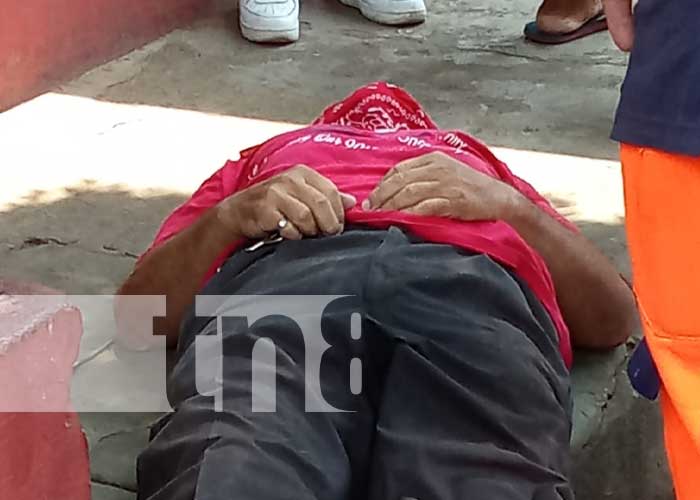 Foto: Hombre cayó muerto en una calle de Chinandega / TN8