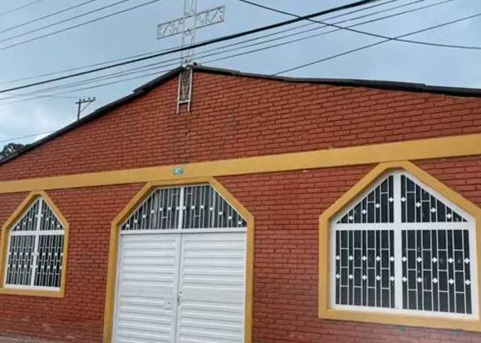 Casa cural donde el sacerdote de Colombia le disparó a un policía