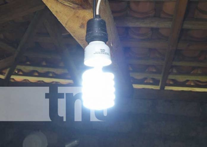 Foto: Energía eléctrica a más zonas rurales de Somoto / TN8