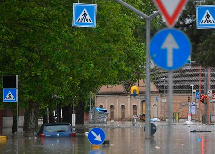 Aguaceros dejan 14 muertos en Italia donde se espera un nuevo ciclón