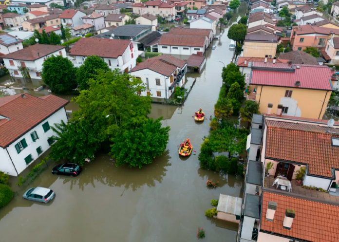 Aguaceros dejan 14 muertos en Italia donde se espera un nuevo ciclón