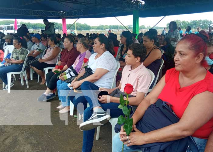 Foto: Alcaldía de Managua entrega lotes en Villa Esperanza / TN8