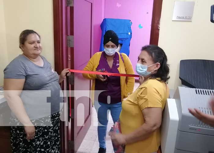 Foto: Nuevo mamógrafo en el Hospital de Granada / TN8