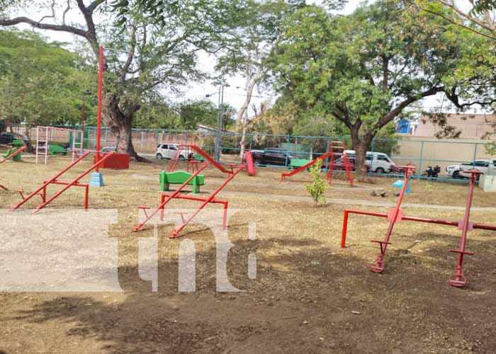Foto: Rehabilitan parque en el sector de Ticomo, Managua / TN8