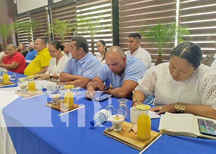 Foto: Representantes de municipalidades de Nicaragua sostienen encuentro con la alcaldía de Medellín / TN8