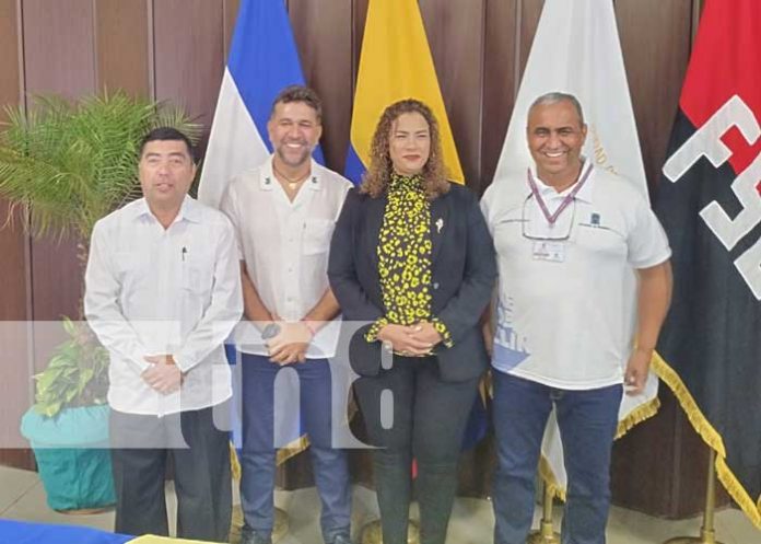 Foto: Representantes de municipalidades de Nicaragua sostienen encuentro con la alcaldía de Medellín / TN8