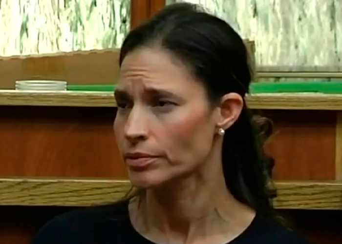 Jenny Marin durante el juicio contra su exesposo en Miami