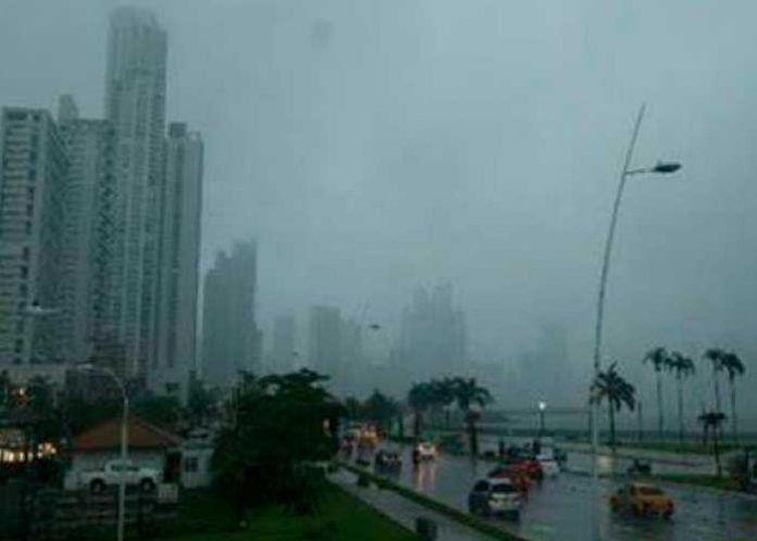 Autoridades de Panamá emite aviso de prevención por lluvias y tormentas