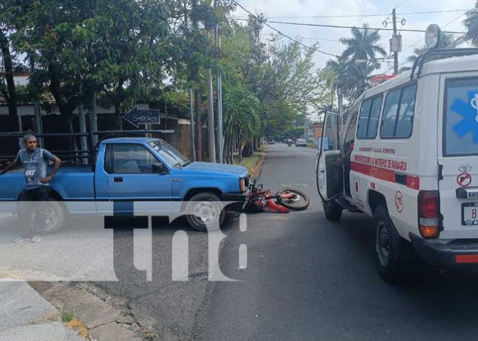 Foto: Escena de accidente de tránsito en sector de Plaza España, Managua / TN8