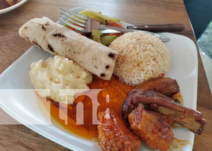Foto: Negocio de pupusas y almuerzos en Managua / TN8
