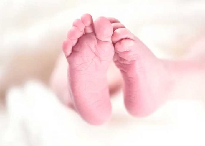¡Insólito! El primer bebé con ADN de tres personas nace en Reino Unido