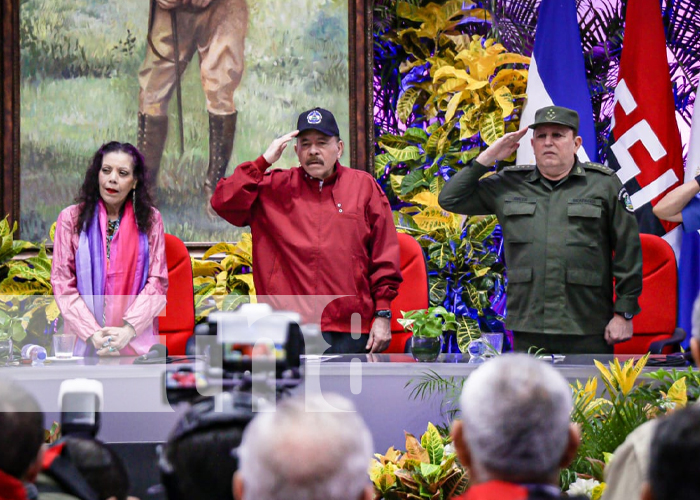 Foto: Presidente de Nicaragua, Daniel Ortega, y la Vicepresidenta Rosario Murillo, en acto por el 128 aniversario del General Sandino / TN8