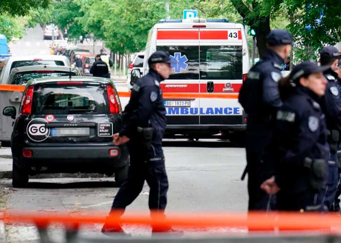 ¡Corre la sangre! Lluvia de plomazos dejó ocho muertos en una escuela en Serbia