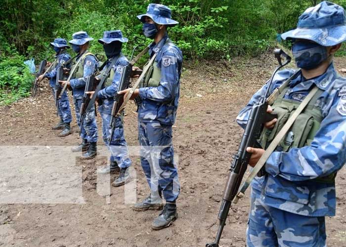 Ejército de Nicaragua incauta 60 tacos de droga en Masachapa