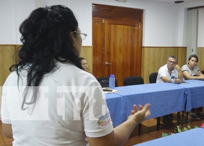 Foto: Capacitan a dueños de negocios para fortalecer el sector turismo en Estelí / TN8