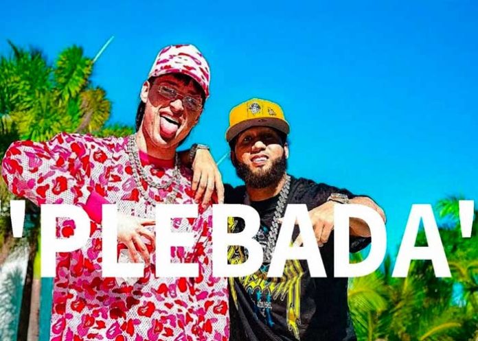 Peso Pluma incursiona al género del reggaetón con la canción ‘Plebada’