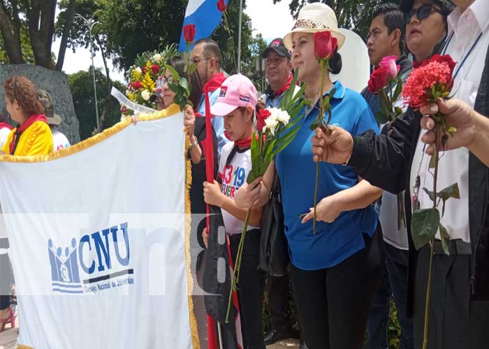 Rinden homenaje a la memoria del Padre de la Revolución en Managua