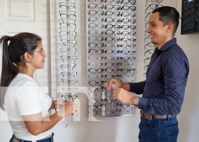 Foto: A cuidar la salud visual: Aumentan las consultas con optometristas en Nicaragua / TN8