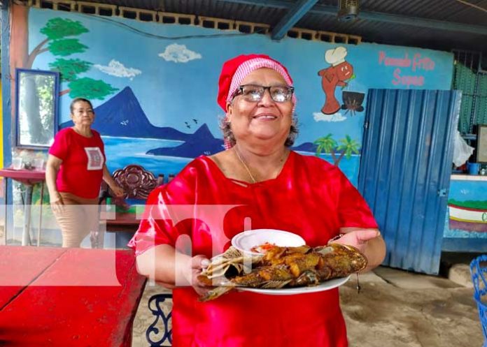 Pescados fritos del lago de Managua que cocina doña Norma en Mateare