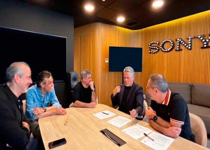 Alejandro Sanz traiciona a disquera Universal para unirse a Sony Music