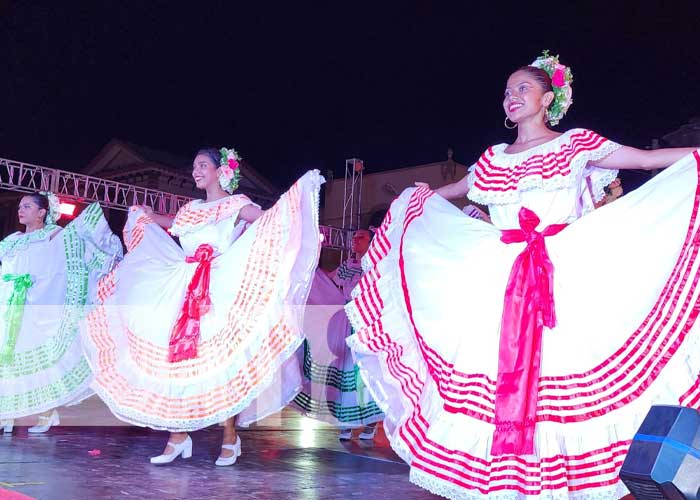 Presentación del Ballet Folclórico Nicaragüense en León