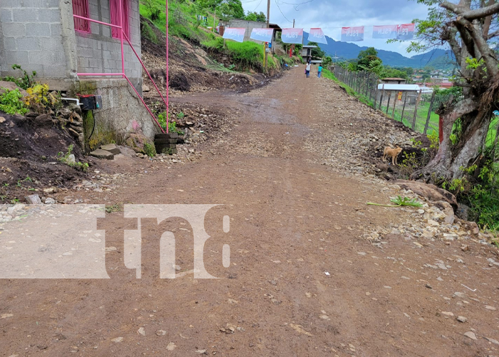 Familias con mejores condiciones de acceso en barrio de Jinotega