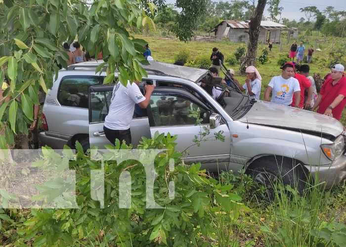 Accidente deja dos lesionados en la Comunidad El Sombrero en Rosita