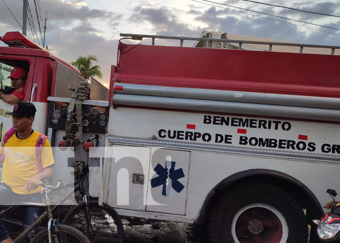 Posible imprudencia deja a motorizado lesionado en Granada