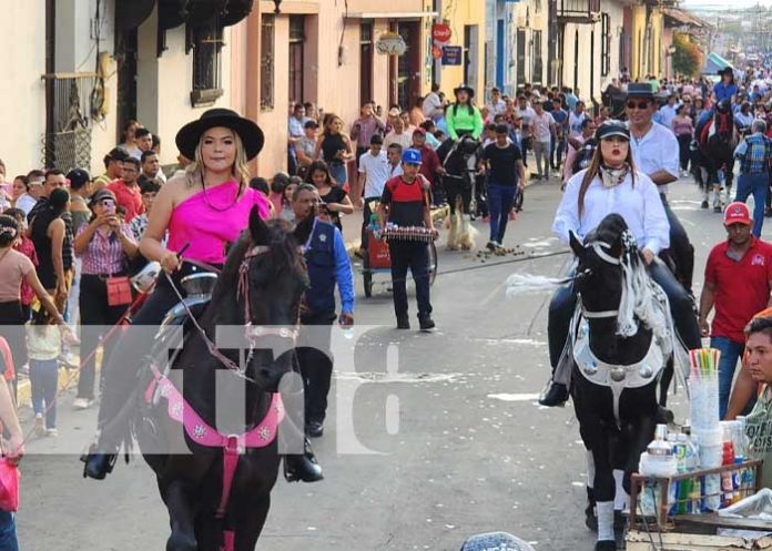 Foto: “Capital de la Revolución” León desarrolla espectacular desfile hípico / TN8