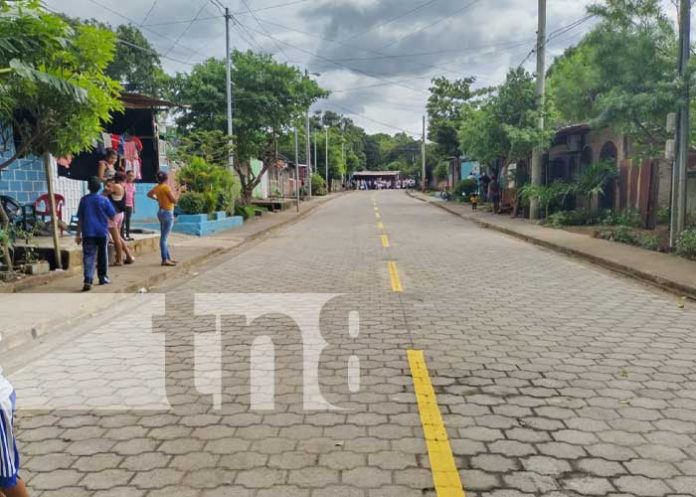 Familias de Ciudad Sandino en Managua reciben calles nuevas