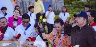Foto: Mandatarios Nicaragüenses depositaron una flor al padre de la Revolución en su 87 aniversario / TN8
