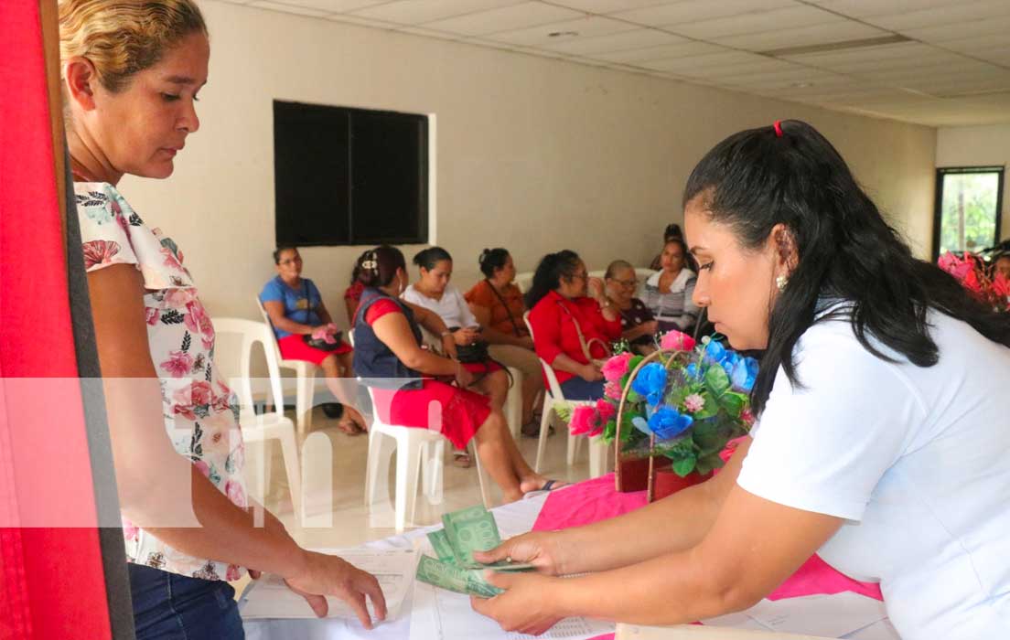 Usura Cero: Entrega más de 400 mil córdobas a mujeres de Siuna