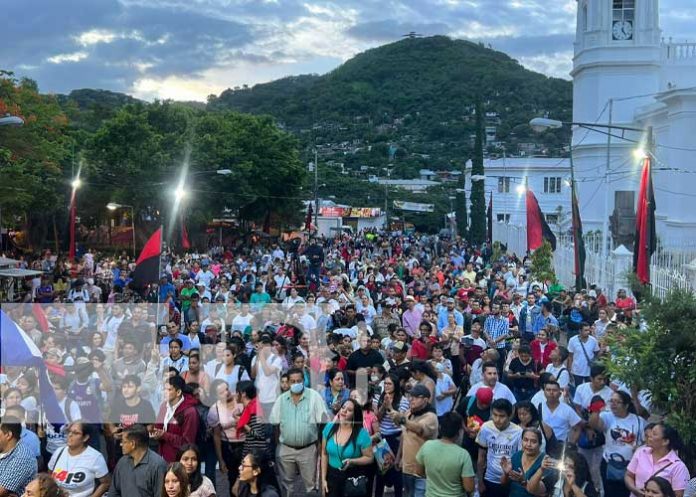 Foto: Ometepe, Madriz y Matagalpa rinden homenaje al padre de la Revolución Sandinista / TN8