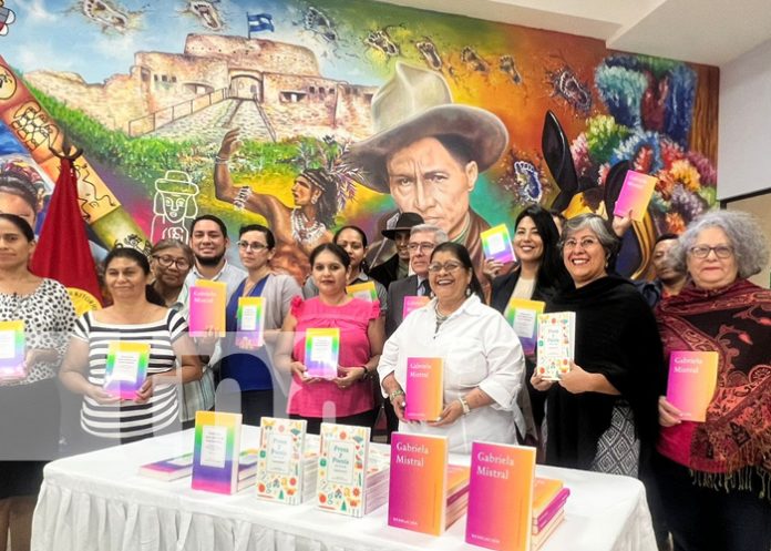 Foto: Embajada de Chile dona libros de Literatura Latinoamericana a Nicaragua / TN8