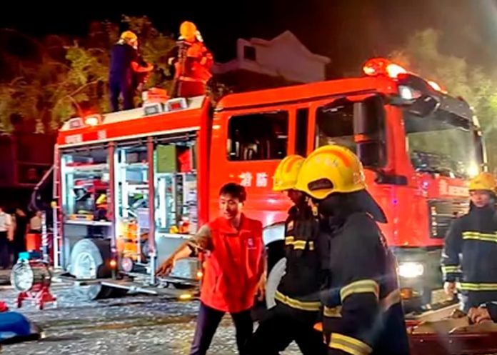 31 muertos y 7 heridos tras explosión de gas en un restaurante en China