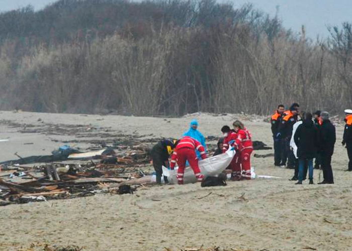 Trágica muerte de una migrante embarazada dentro de un bote en España