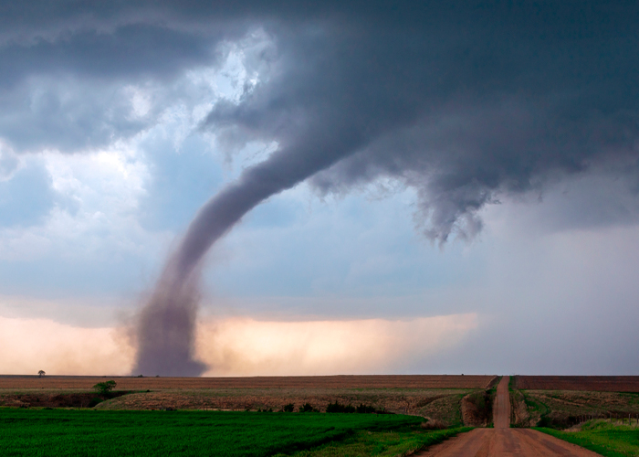 ¡Monstruosas imágenes! Brutal tornado arrasó con todo a su paso por Indiana