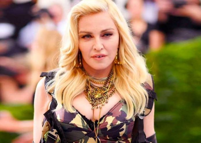 Madonna es internada por una grave infección