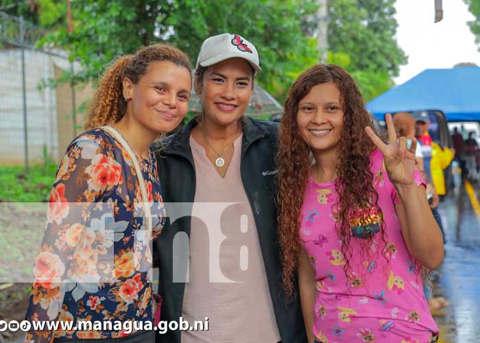 Comunidad contenta con obras de progreso en Managua