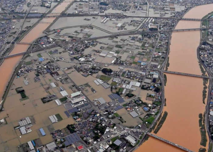 Fuertes aguaceros del tifón Mawar dejan un muerto y tres desaparecidos en Japón