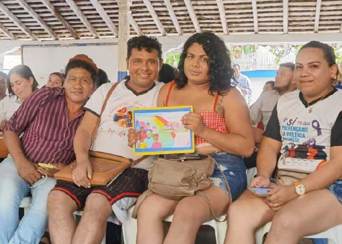 Cartilla "Diversidad Digna" llega a las familias de Villa Nueva y Somotillo