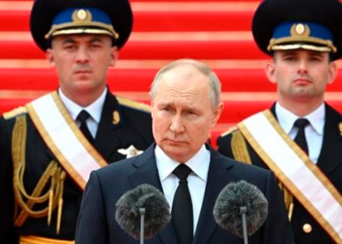Putin destaca la determinación y la valentía de Ejército ruso durante el intento de rebelión