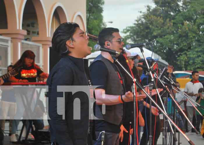 Foto: ¡Siempre firme! Militantes de Masaya conmemoran a los héroes y mártires de Nicaragua / TN8