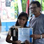 Entregan certificados a artesanos y emprendedores de Monimbó