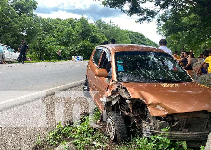 Foto: Impacto entre vehículos deja a un conductor lesionado en Crt. Chinandega-Somotillo / TN8